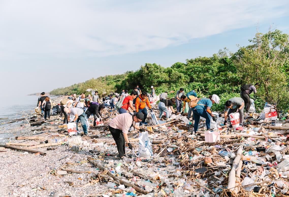 DENR-Davao-Collects-Nearly-5-Tons-of-Waste-in-Coastal-Clean-Up-Drive