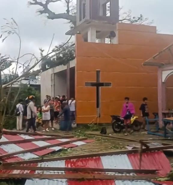 Typhoon-Bualoi-Claims-Three-Lives-in-Central-Philippines-Amid-Widespread-Disruptions